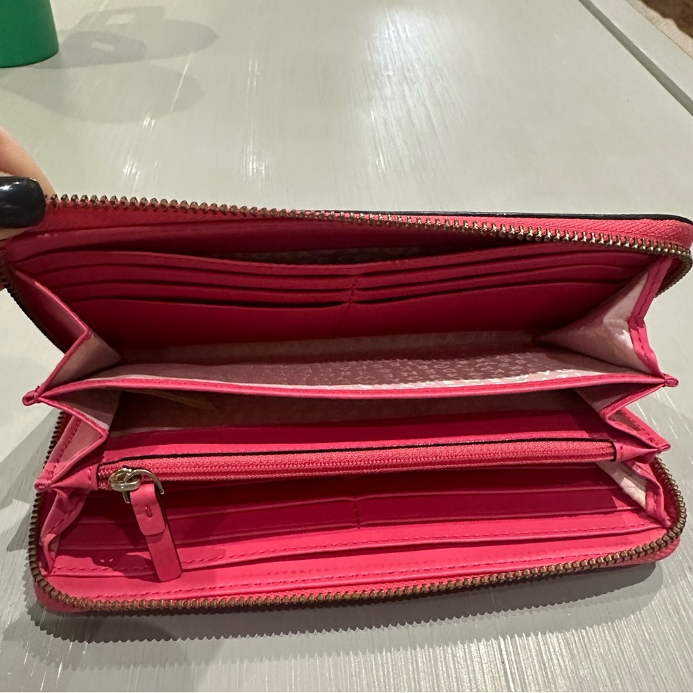 Kate Spade Wallet - Picture 4 of 5